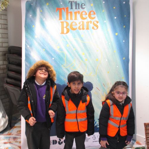 Hat Factory Theatre- Goldilocks